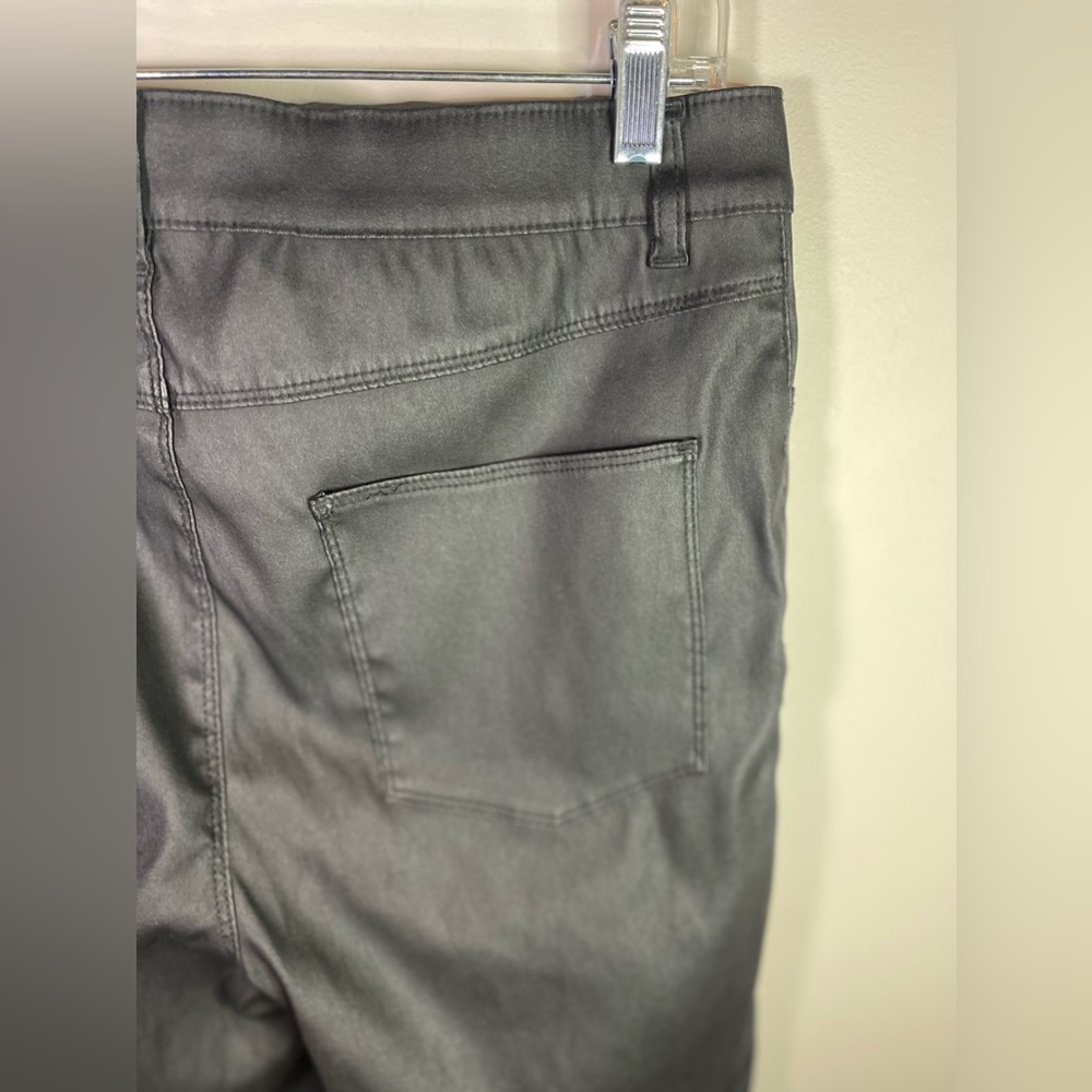 DENIM & CO. Black Denim 5 Pocket Pull-on Straight-Leg Jeggings Womens size 10 - Picture 9 of 12
